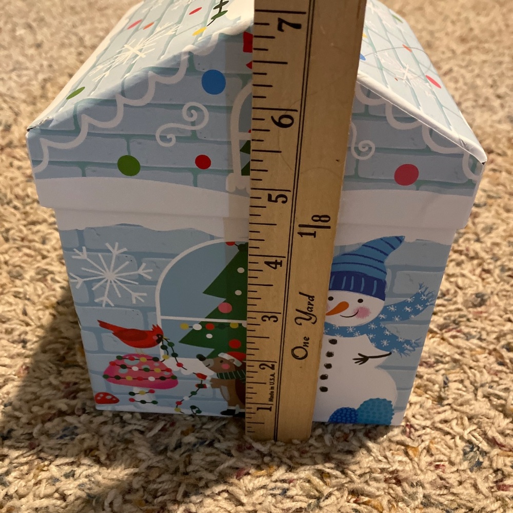 Two Holiday Gift Boxes - Picture 7 of 12
